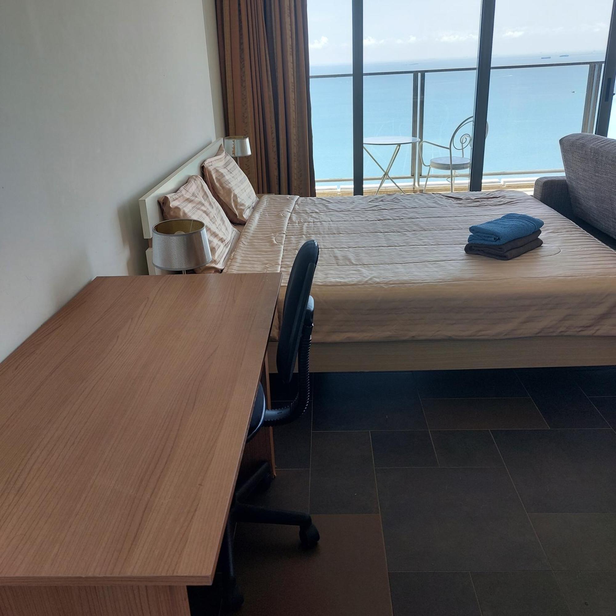 Sea View Apartment In Pattaya Eksteriør bilde