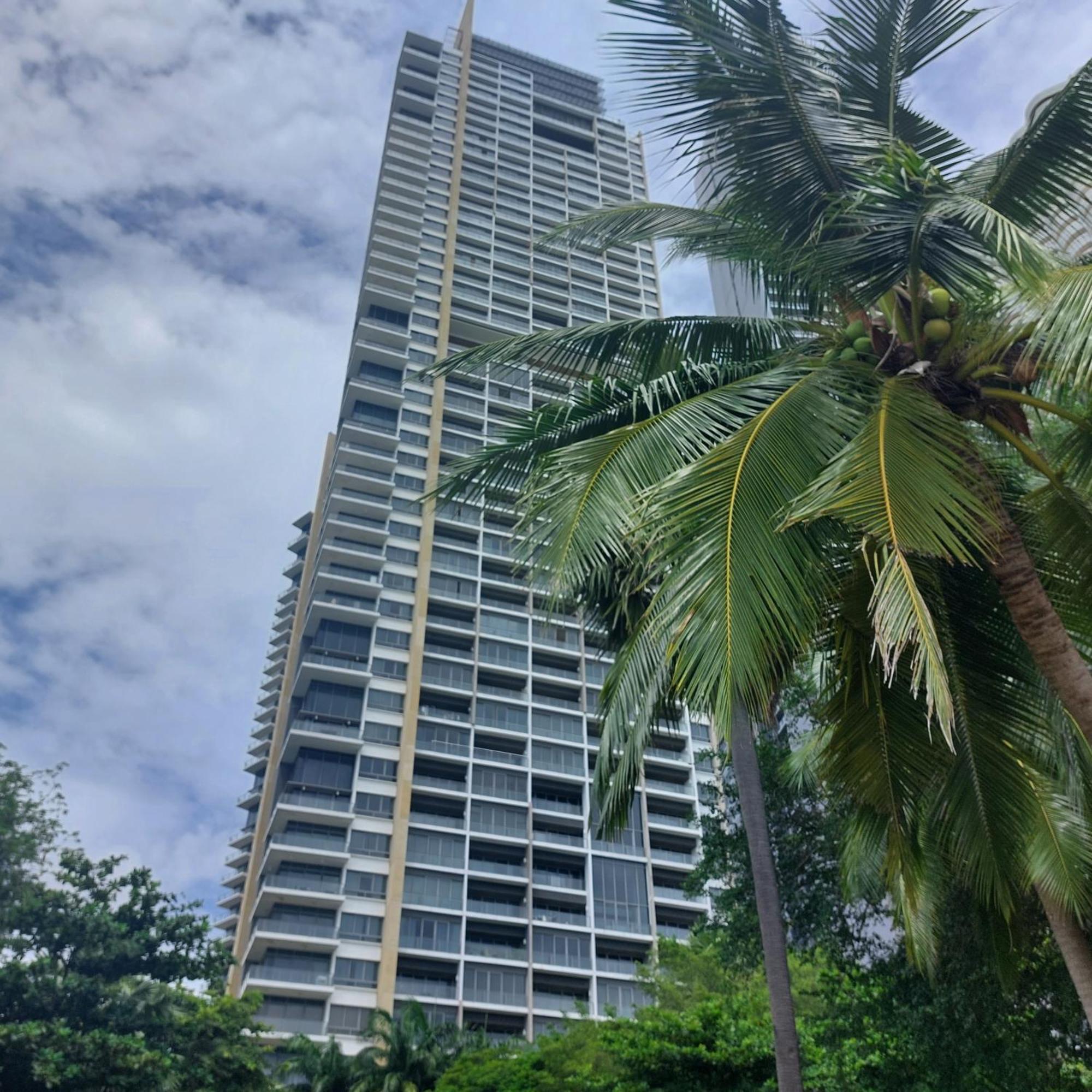 Sea View Apartment In Pattaya Eksteriør bilde