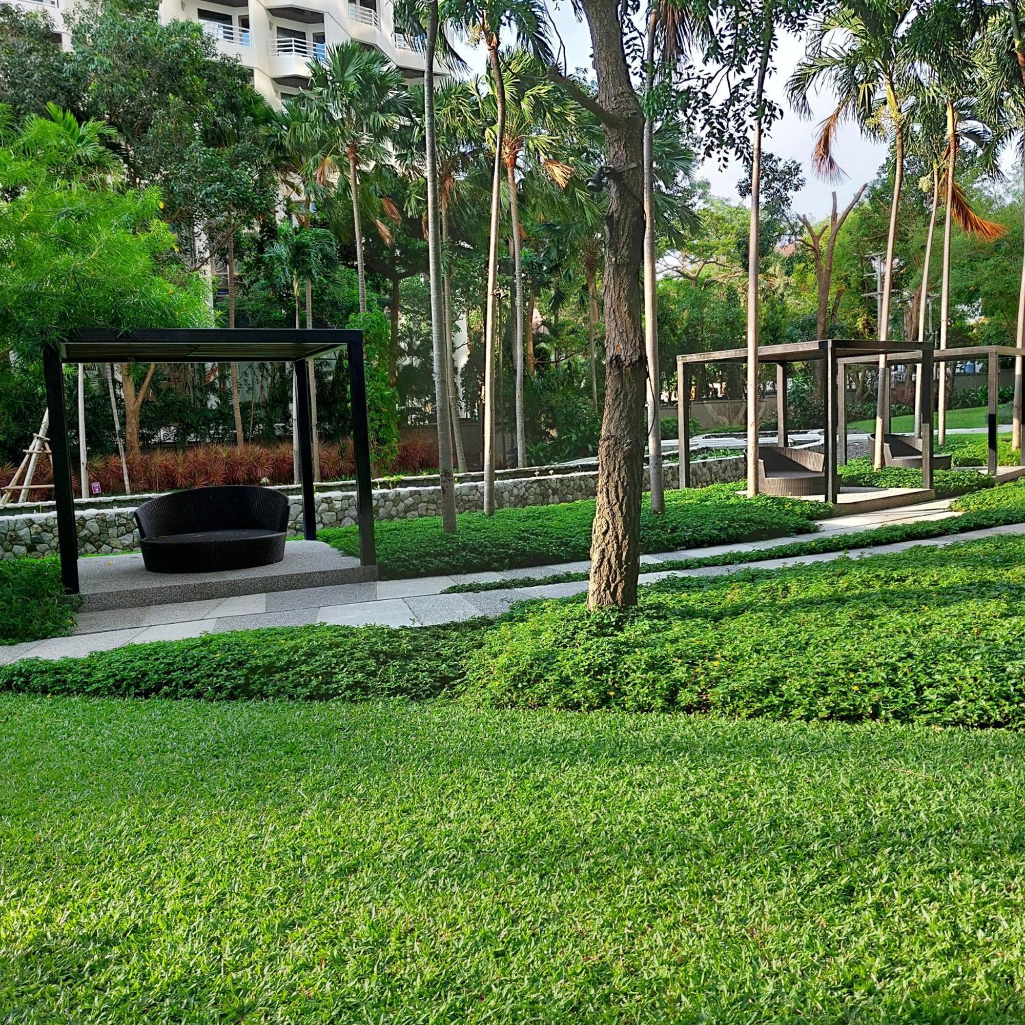 Sea View Apartment In Pattaya Eksteriør bilde