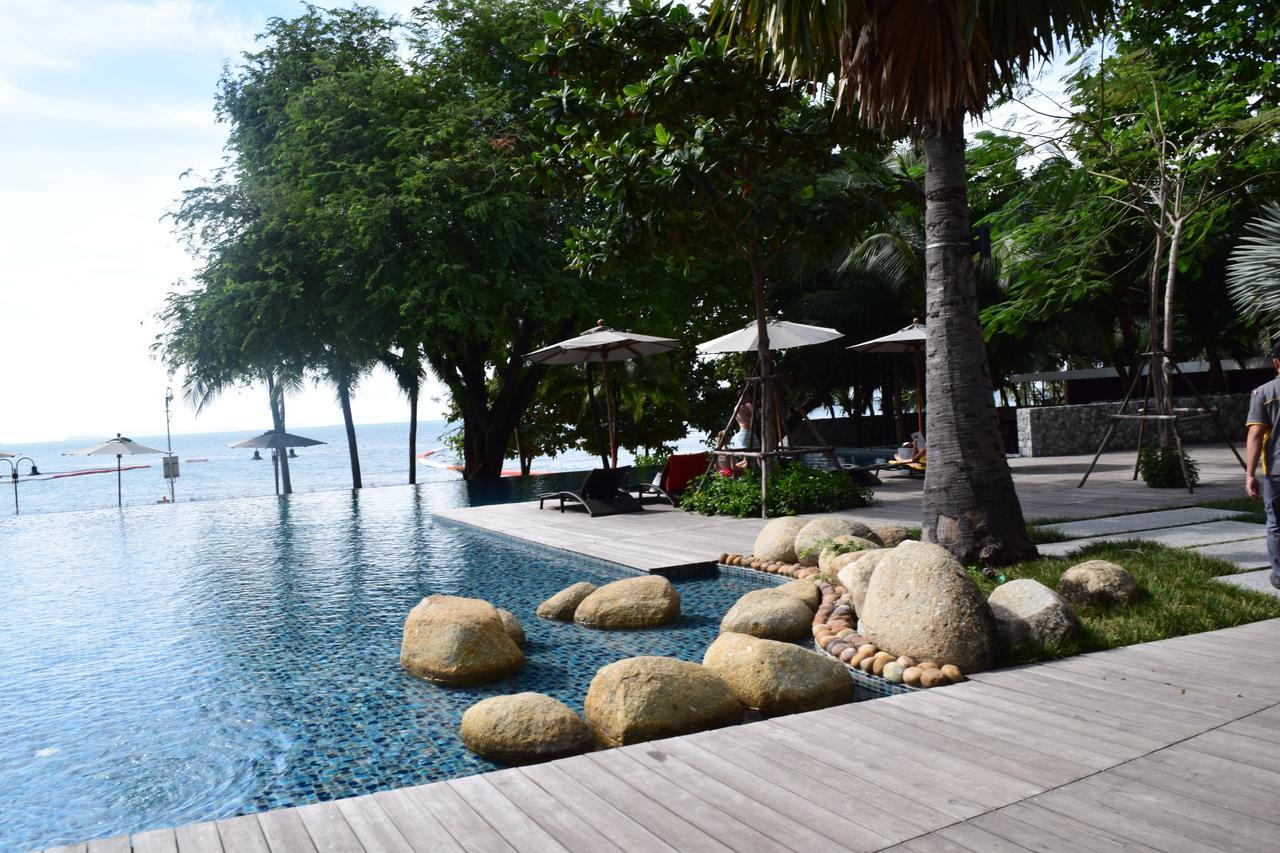 Sea View Apartment In Pattaya Eksteriør bilde