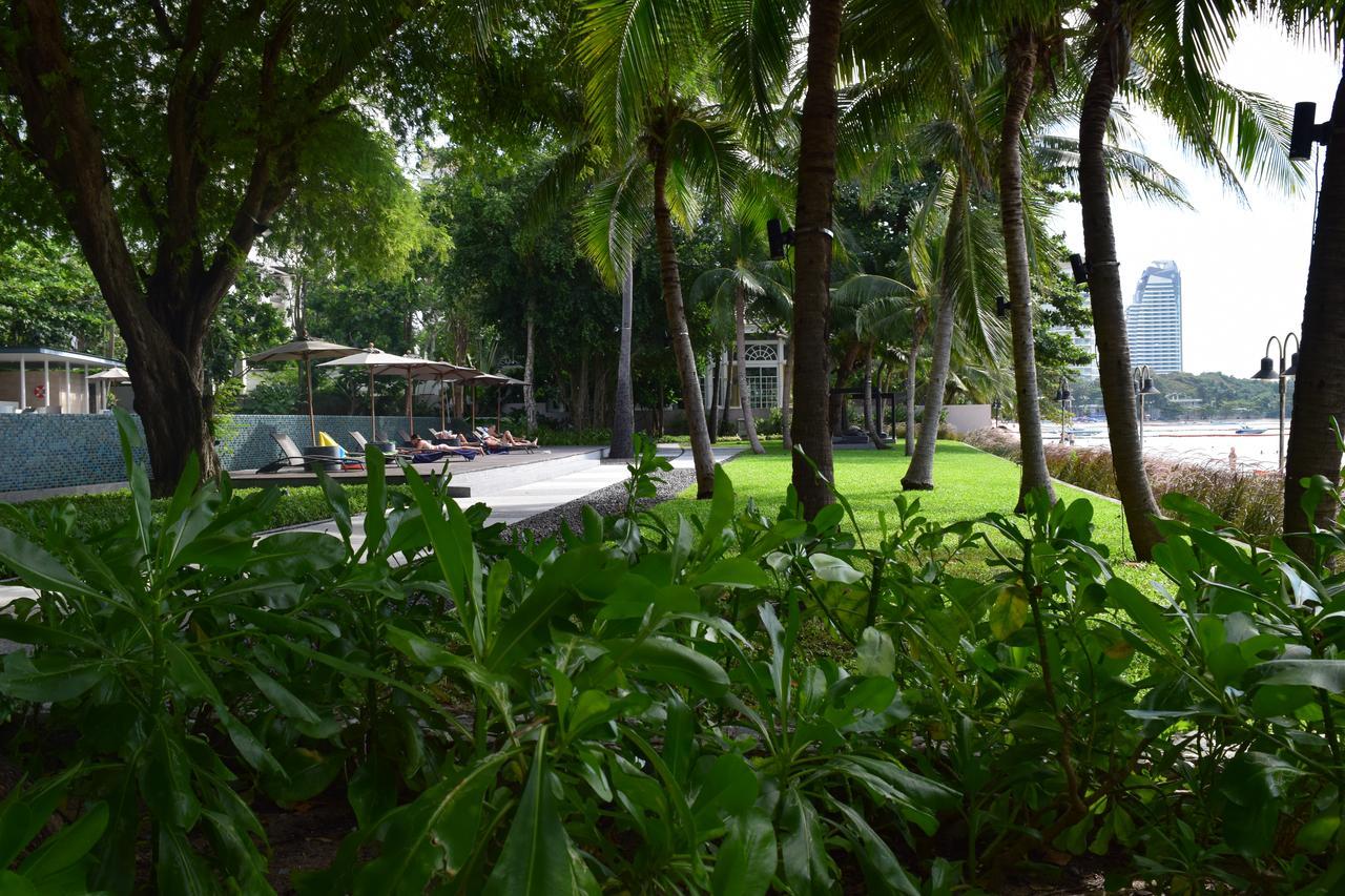 Sea View Apartment In Pattaya Eksteriør bilde